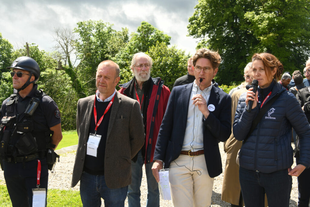 De gauche à droite: Major Tarlet, Etienne Decayeux, Robert Hindt, Guillaume de Lestrange, Catherine Manceau